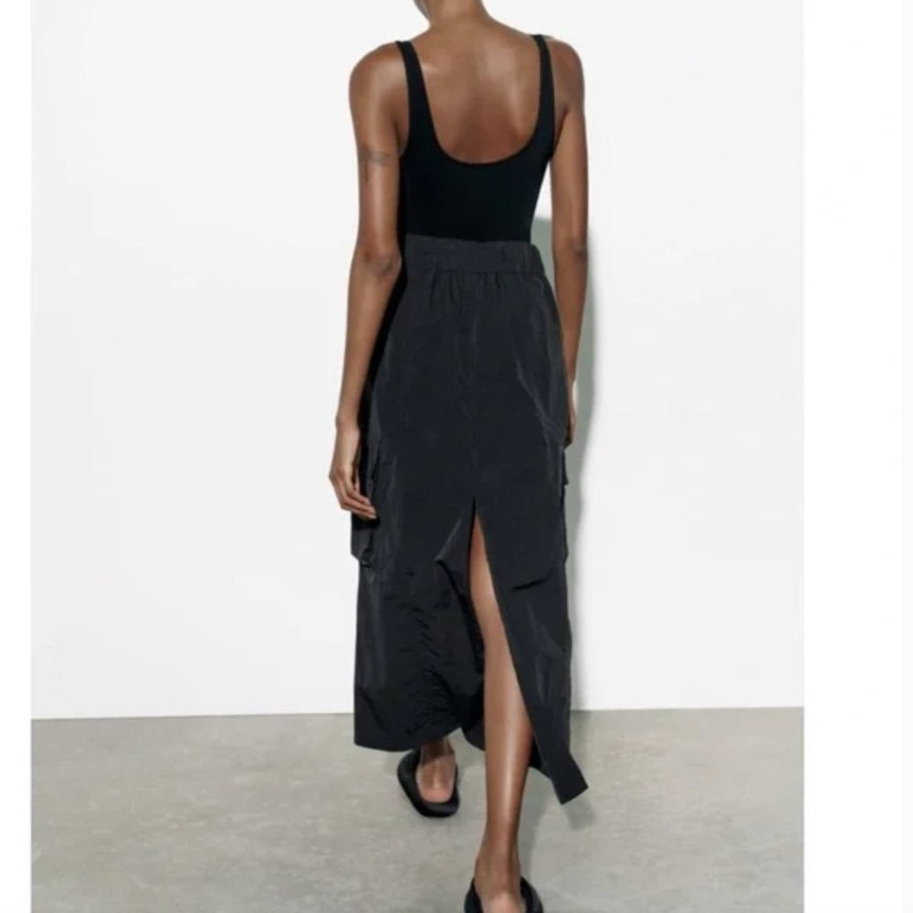 NWT Zara nylon cargo skirt black - Picture 2 of 9
